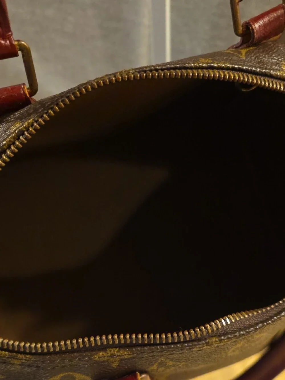 Louis Vuitton authentic classic